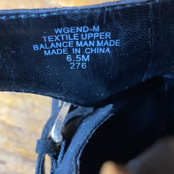 Guess Heels - Picture 7 of 8